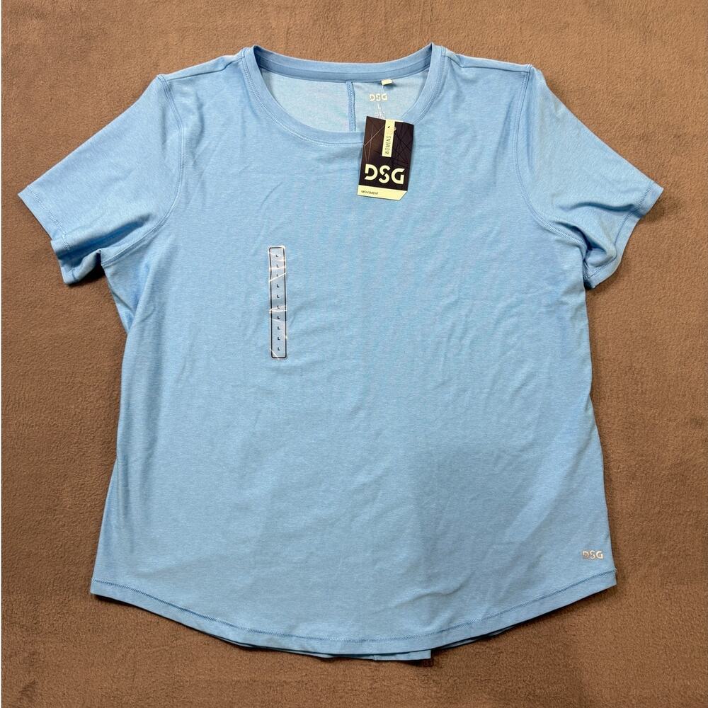 NWT DSG T-Shirt Women's Light Blue Athletic Short Sleeve Shirt Size Large Green